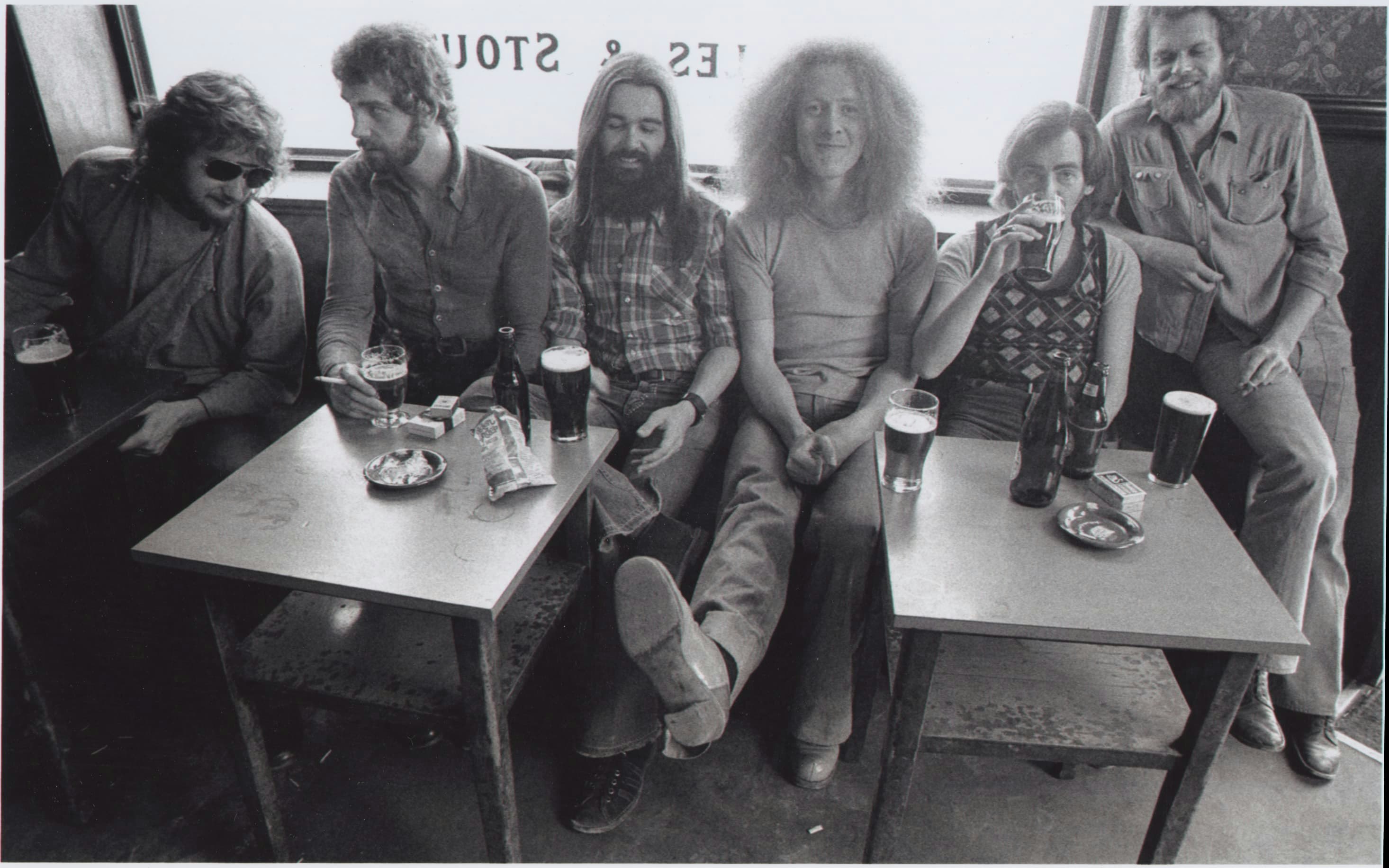 Original lineup. (left to right) Robbie McIntosh, Malcolm Duncan, Roger Ball, Hamish Stuart, Onnie McIntyre, and Alan Gorrie.